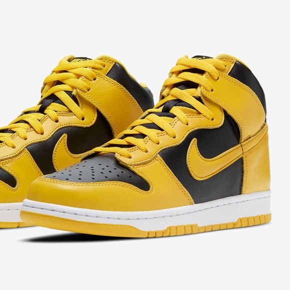 NWT Nike Dunk High Black Varsity Maize size 9 - Picture 1 of 5